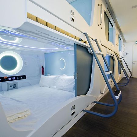 M Qube Hotel Sungai Dua Bukit Eksteriør bilde