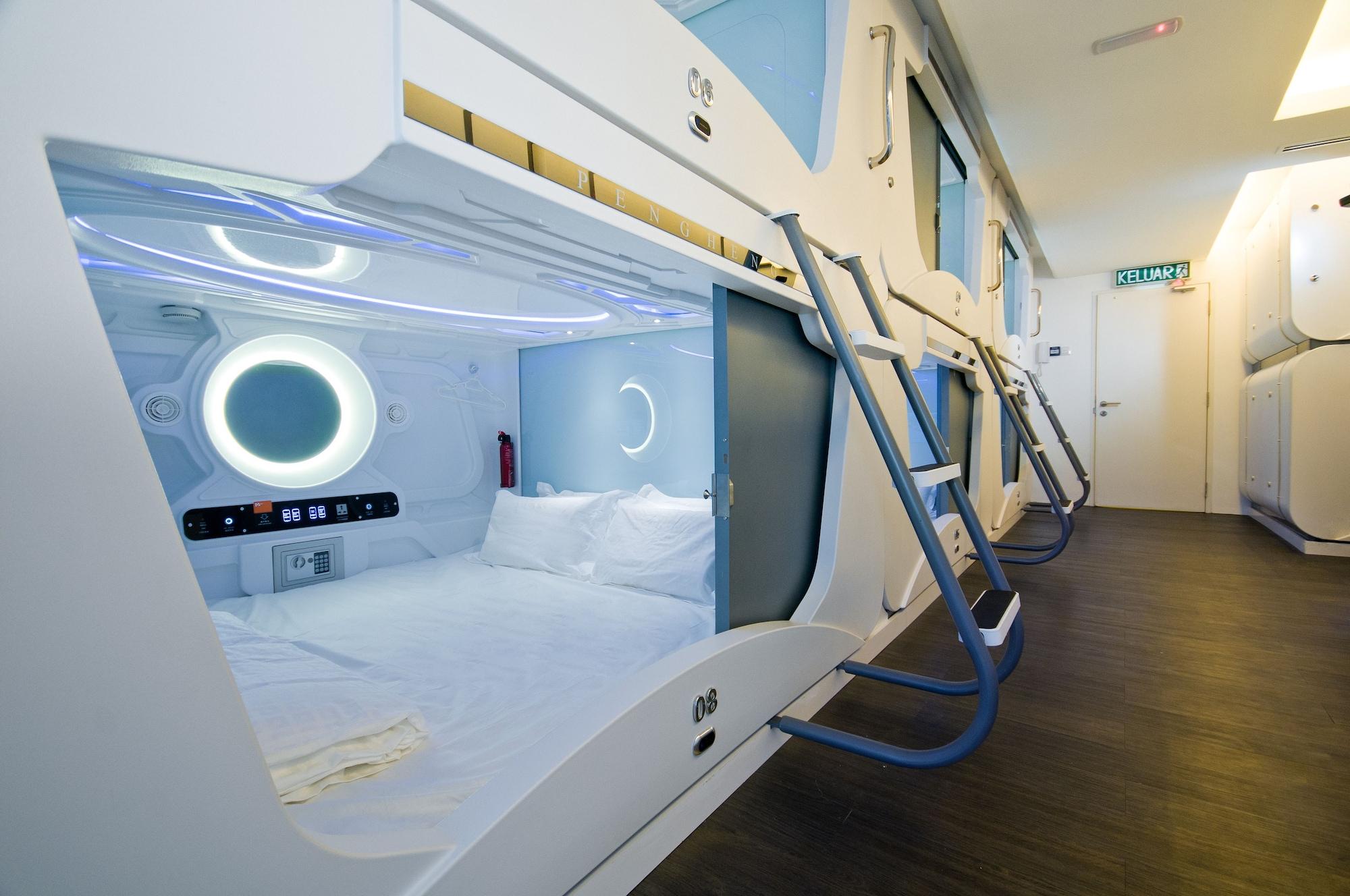 M Qube Hotel Sungai Dua Bukit Eksteriør bilde