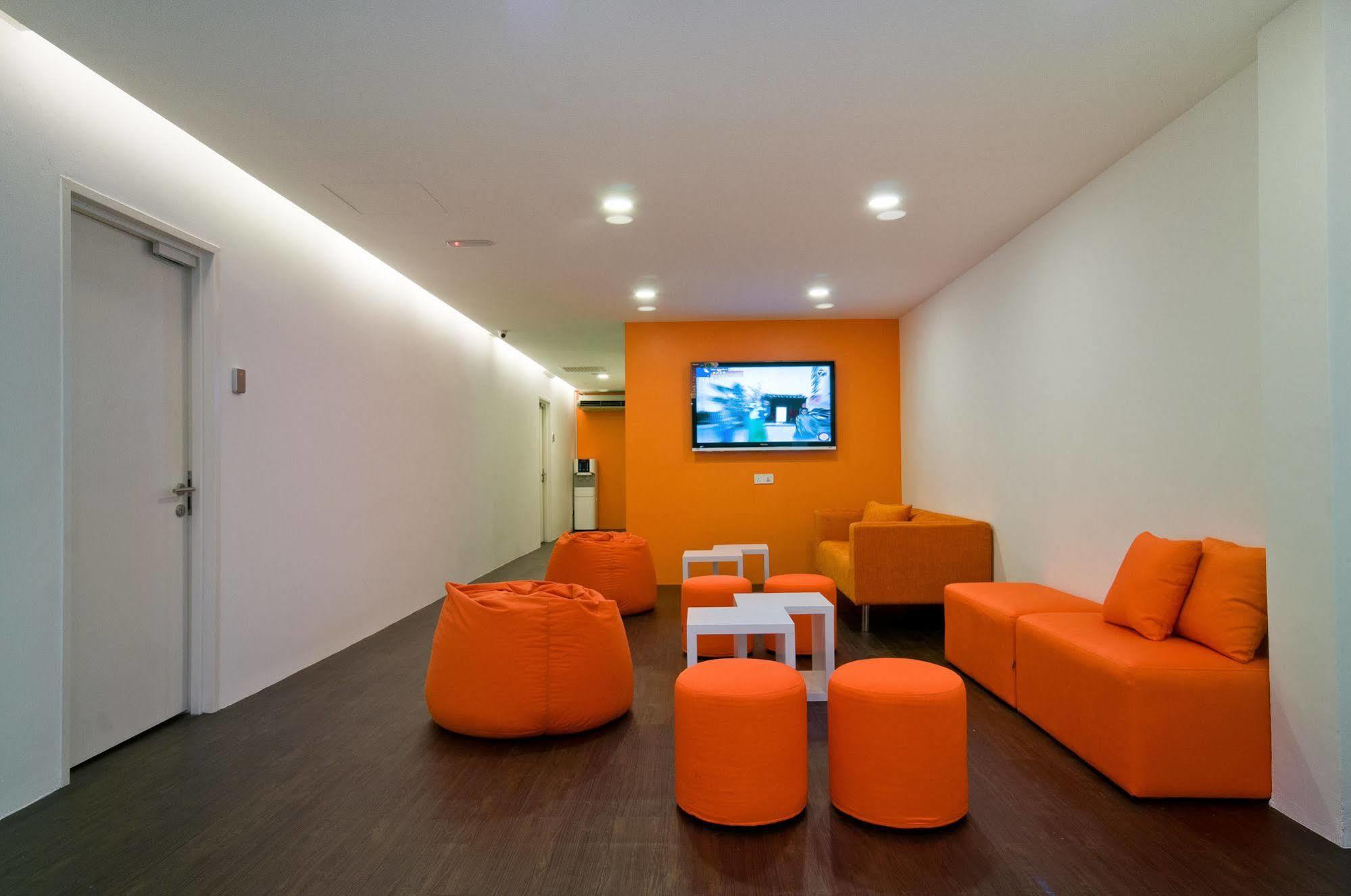 M Qube Hotel Sungai Dua Bukit Eksteriør bilde