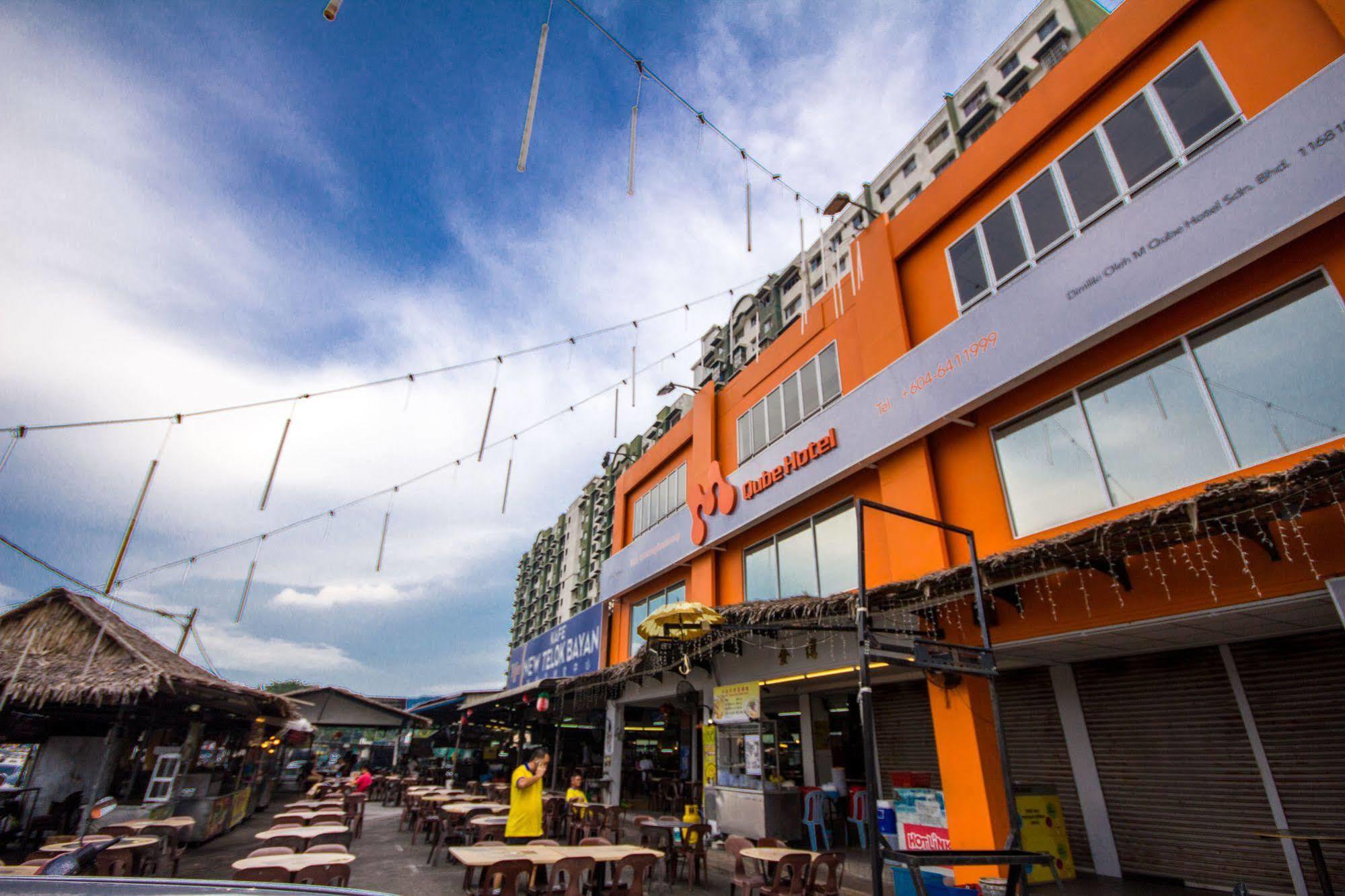 M Qube Hotel Sungai Dua Bukit Eksteriør bilde